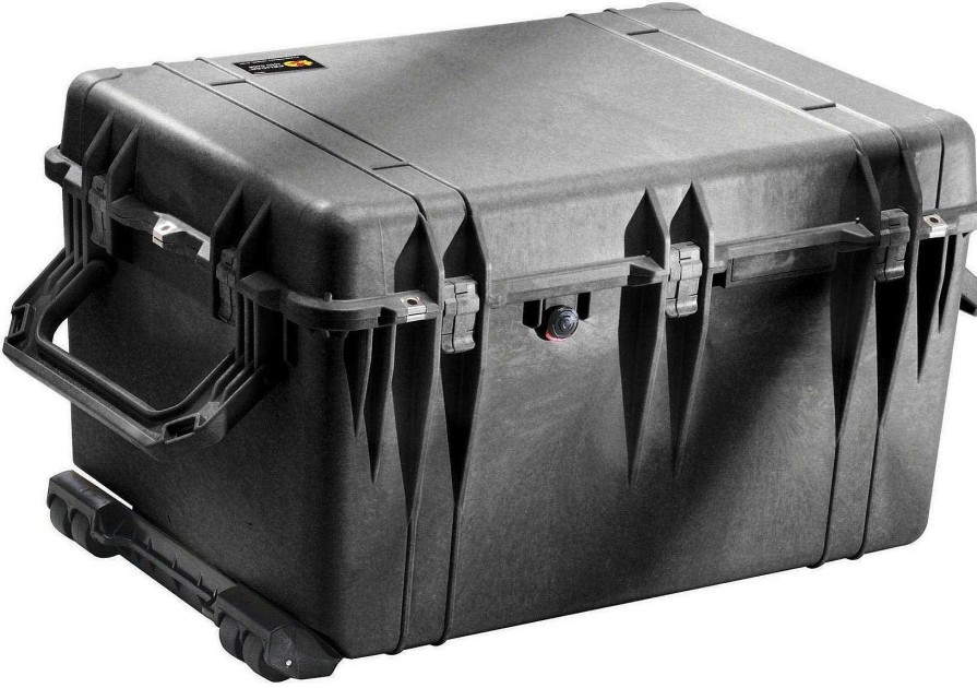 Pelican Hard Cases | Pelican 1660 Black Case With Padded Dividers