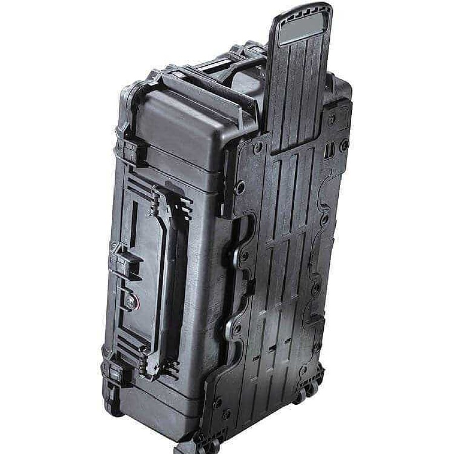 Pelican Hard Cases | Pelican 1650 Black Case With Padded Dividers