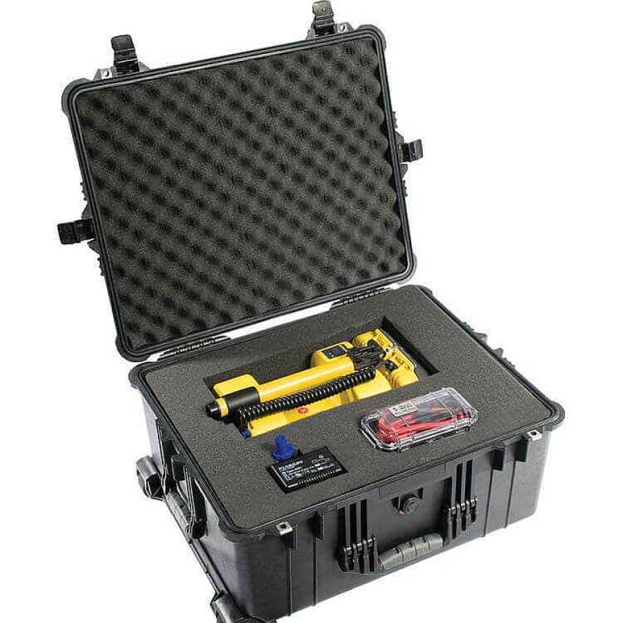 Pelican Hard Cases | Pelican 1610 Black Case With Foam